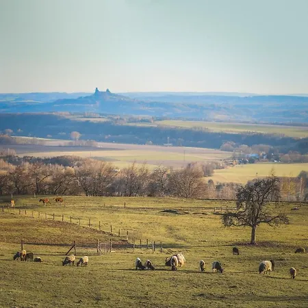 公寓 Otakarova Farma