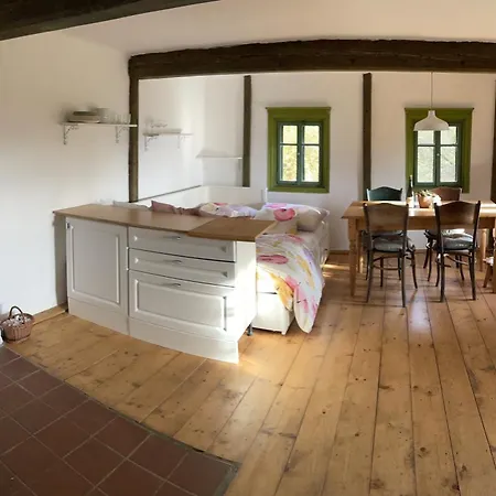 公寓 Otakarova Farma